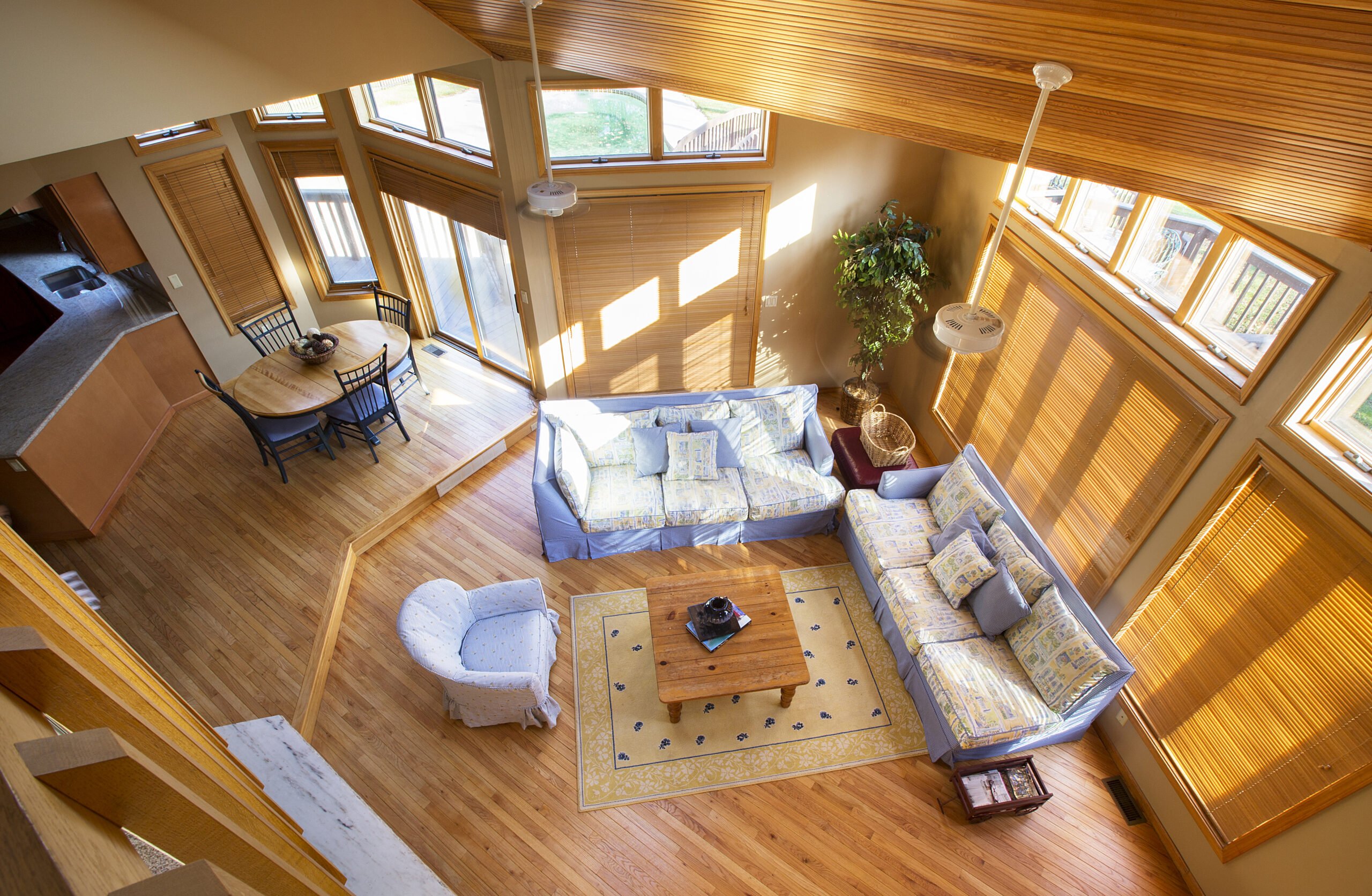 Внутренняя отделка домов деревом под ключ в Беларуси